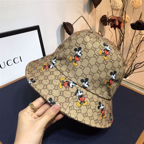 gucci disney bucket hat